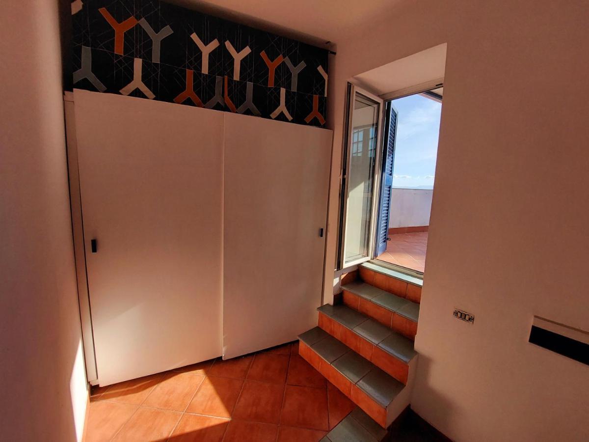 Asteco E Cielo Apartment Napoli Bagian luar foto