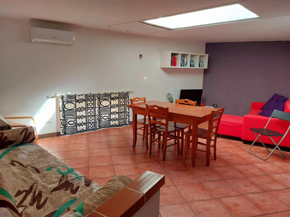 Asteco E Cielo Apartment Napoli Bagian luar foto