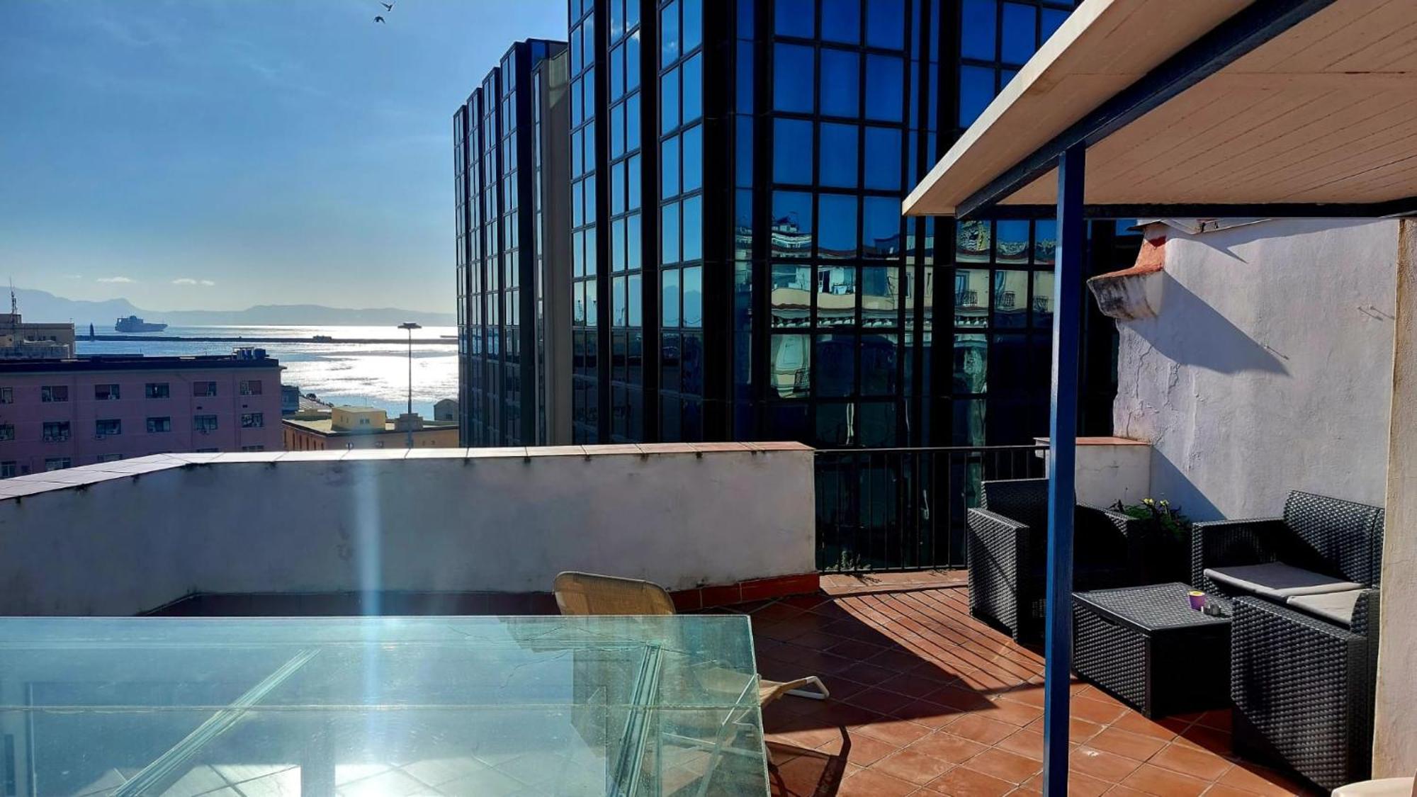 Asteco E Cielo Apartment Napoli Bagian luar foto